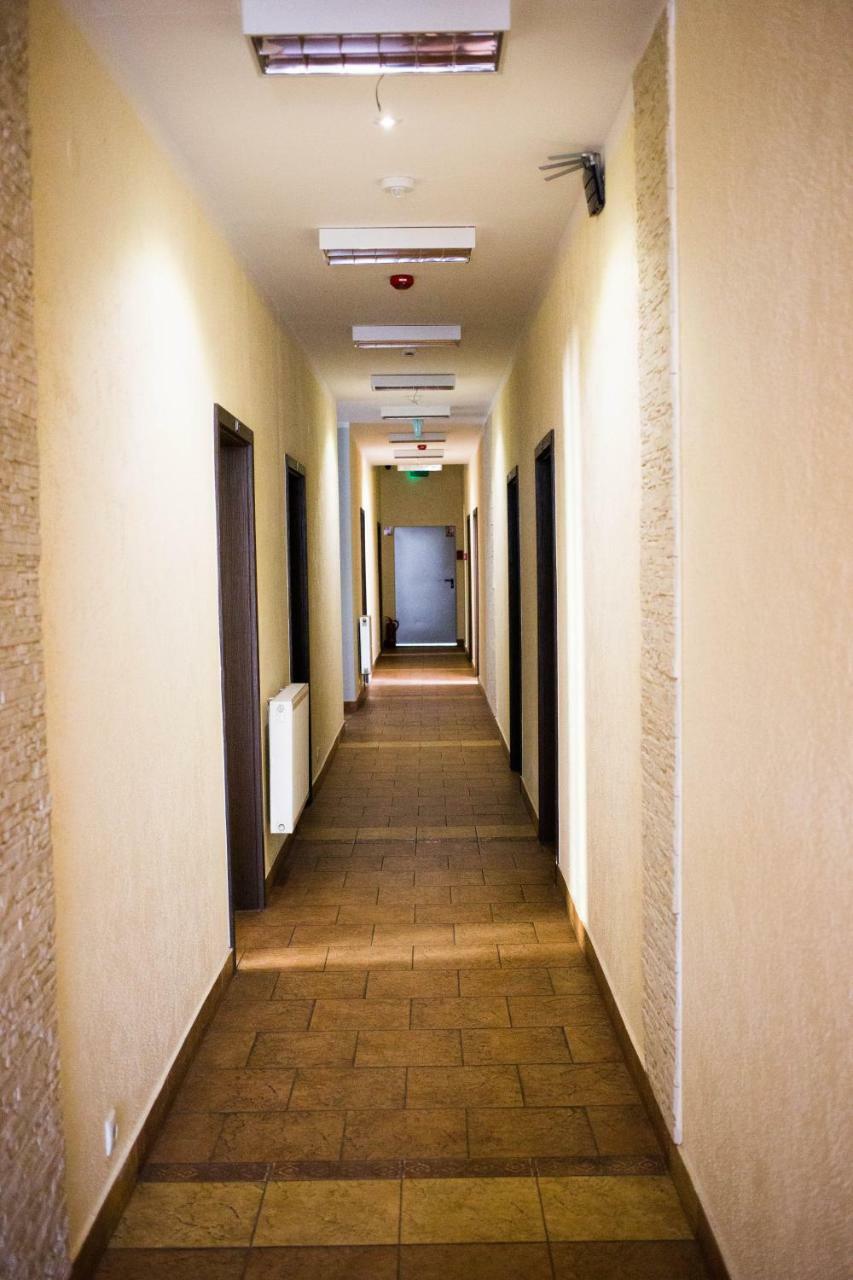 Hotelik Okecie 39 - Nocleg I Parking Blisko Lotnisko Okecie Warszawa Eksteriør bilde